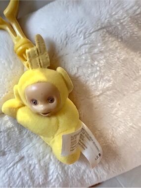 Teletubby Laa-Laa keychain yellow zipper pull Plush Stuffed Animal Vintage